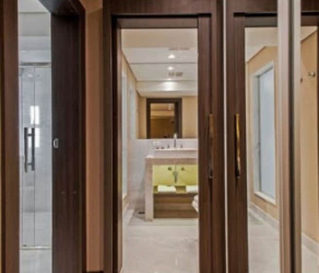 Люкс Superior, Slaviero Curitiba Centro