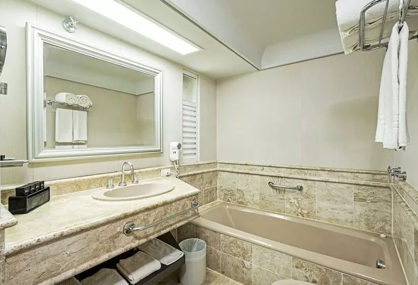 اتاق خانوادگی, Slaviero Hotel Curitiba Centro