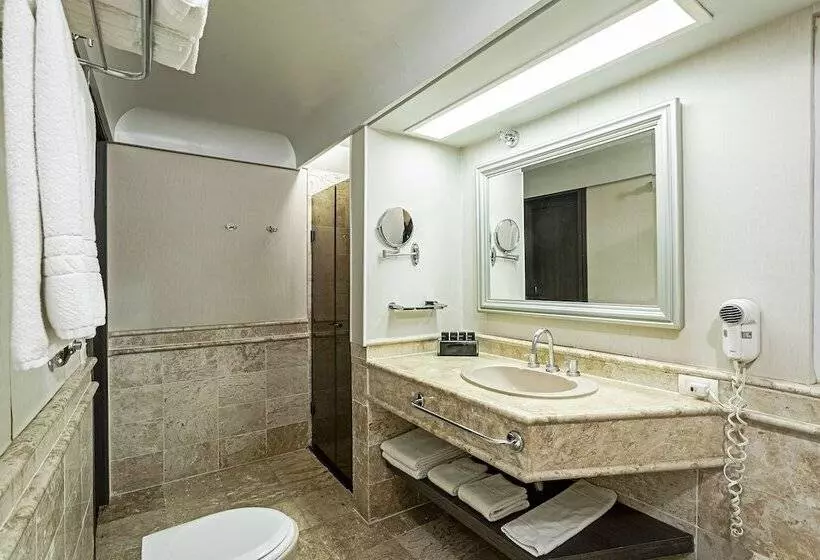 اتاق خانوادگی, Slaviero Hotel Curitiba Centro