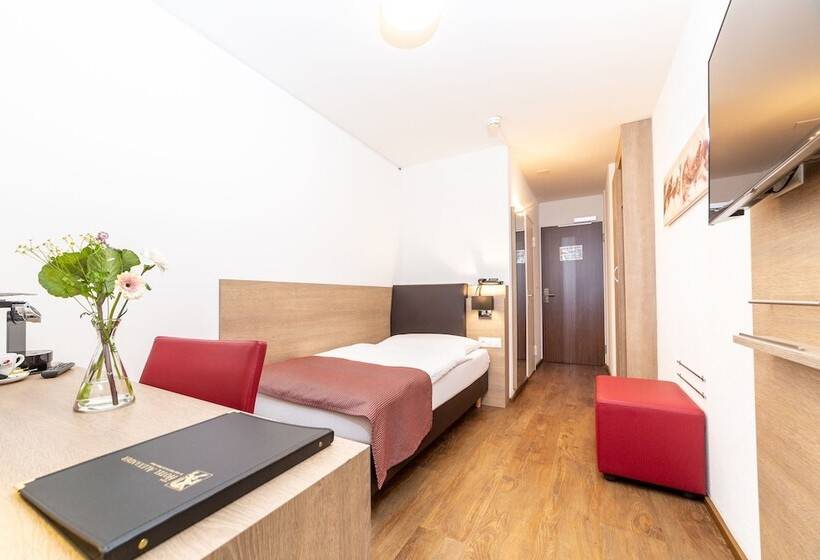 スタンダードシングルルーム, Alexander