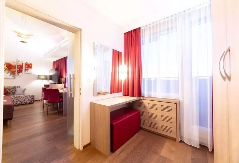 Suite Junior, Alexander