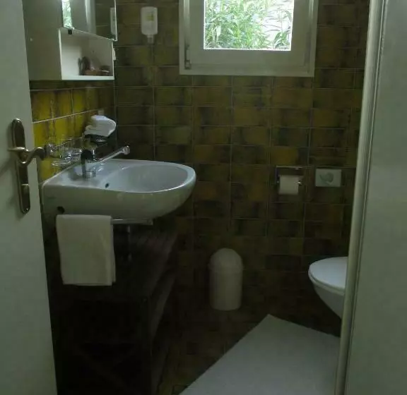 Habitació Estàndard, Arcadia