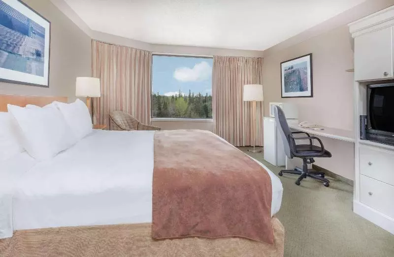 اتاق استاندارد, Baymont By Wyndham Red Deer