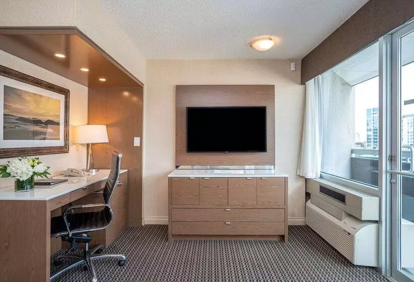 バルコニー付スイート, Best Western Premier Chateau Granville Hotel & Suites & Conference Centre