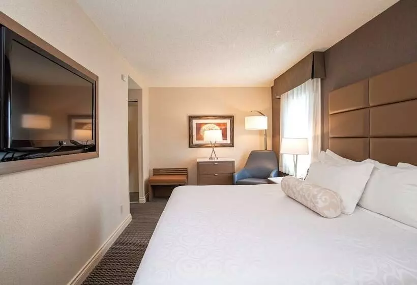 バルコニー付スイート, Best Western Premier Chateau Granville Hotel & Suites & Conference Centre