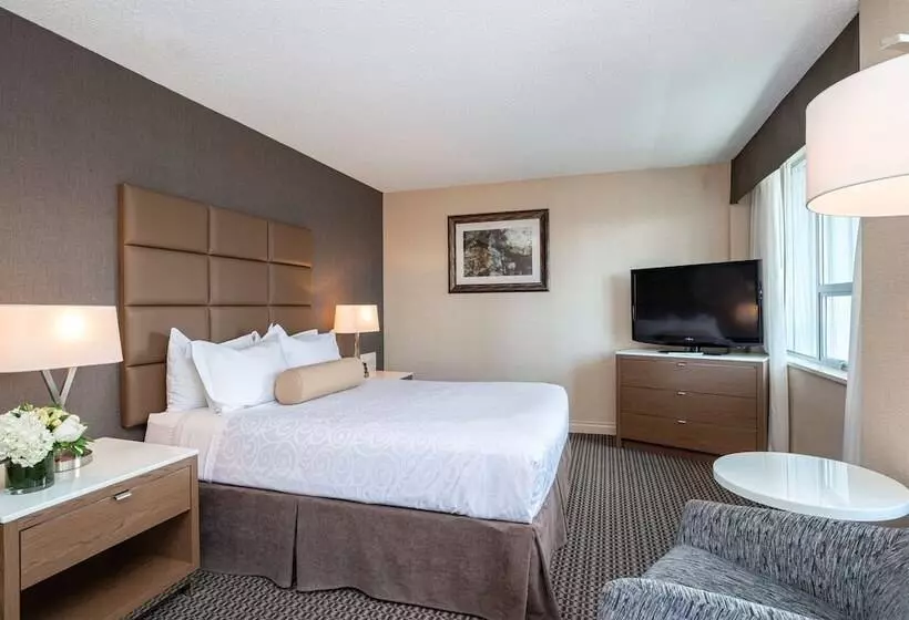 バルコニー付きスーペリアルーム, Best Western Premier Chateau Granville Hotel & Suites & Conference Centre