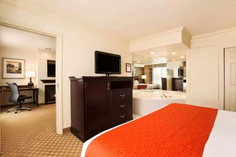 Quarto Standard Cama King, Chateau Bromont