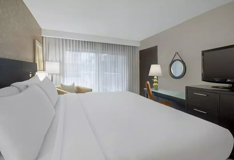 اتاق استاندارد, Crowne Plaza Kitchener Waterloo, An Ihg