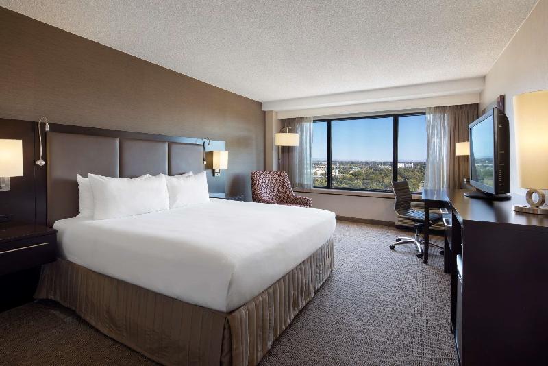 デラックスルーム, Fairmont The Queen Elizabeth