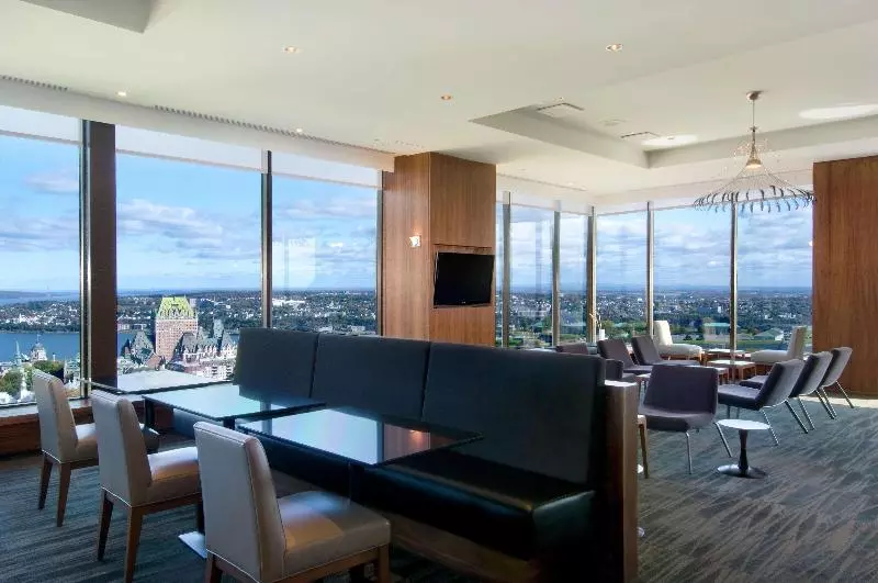 キングサイズベッドのデラックスルーム, Hilton Quebec