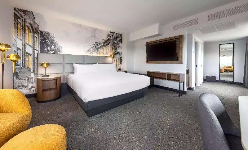キングサイズベッドのデラックスルーム, Hilton Quebec