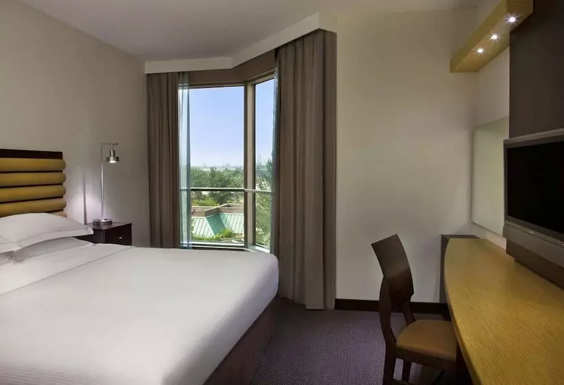سوییت اجرایی, Hilton Toronto/markham Suites Conference Centre & Spa