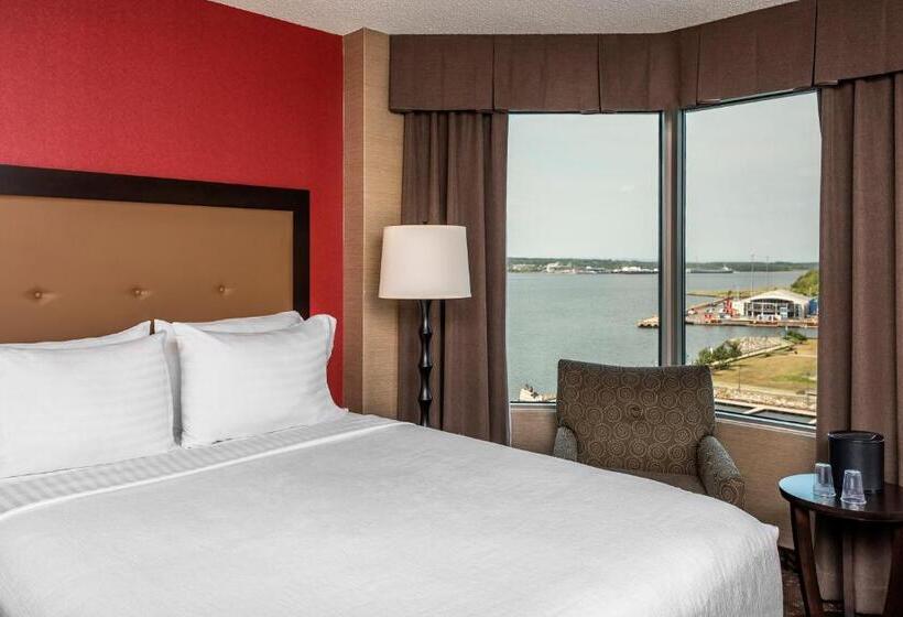キングサイズベッドのスイートルーム, Holiday Inn Sydney   Waterfront, An Ihg