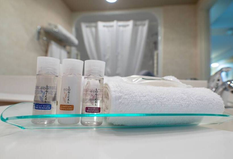 Люкс, Royal Hotel Regina, Trademark Collection By Wyndham