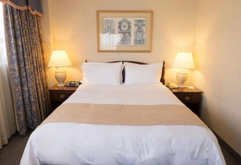 سوییت لوکس, The Roehampton