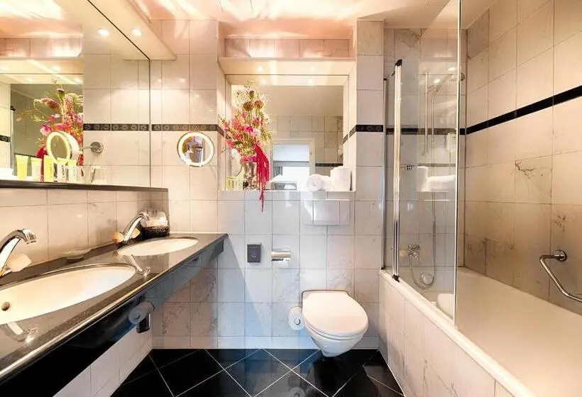 Deluxe Room Mountain View, Grand Hotel Beau Rivage Interlaken