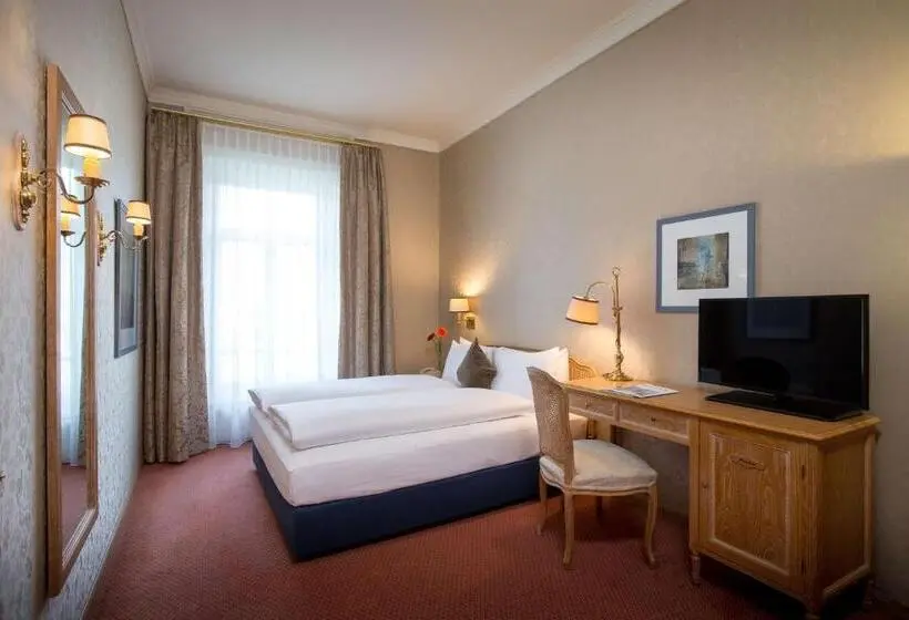 اتاق استاندارد با بالکن, Grand Hotel Beau Rivage Interlaken