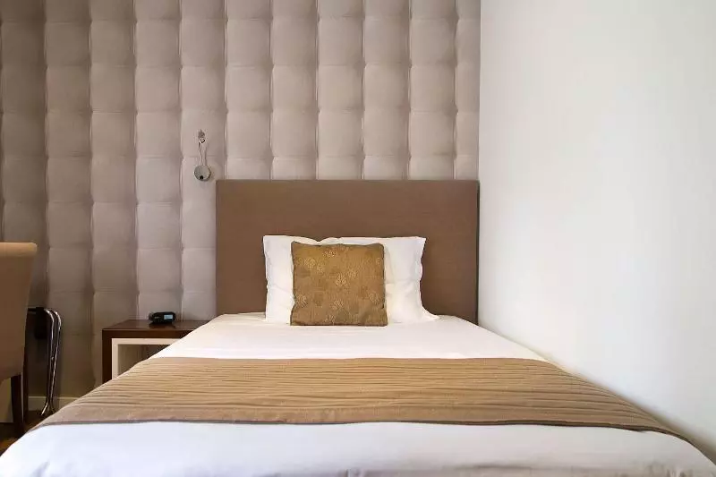 Habitación Estàndard Individual, Alpha