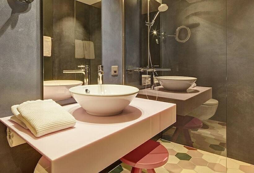 バルコニー付きスーペリアルーム, Anker Luzern