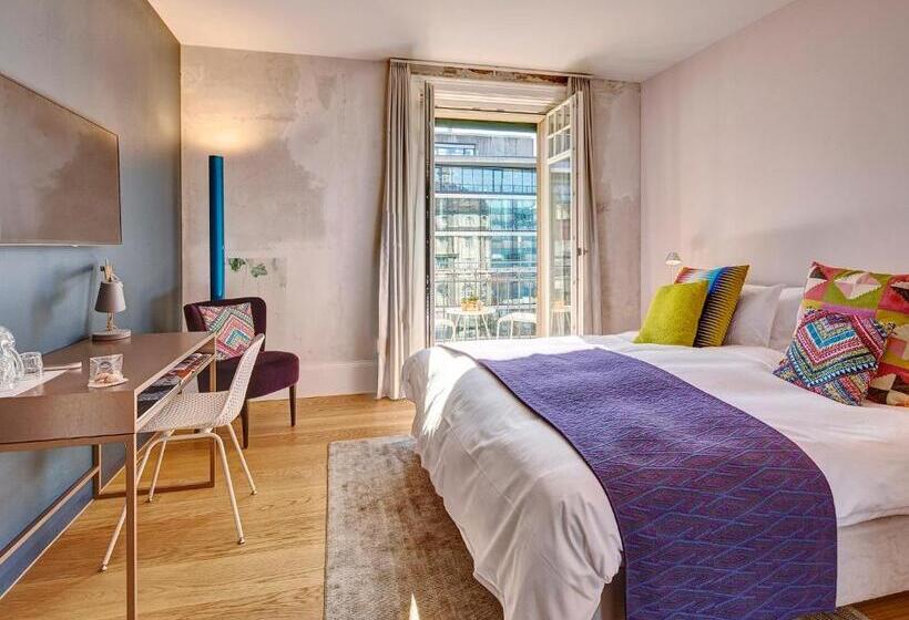 Quarto Superior com Sacada, Anker Luzern