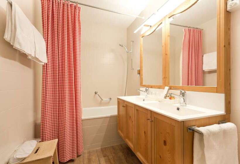 Deluxe Room Mountain View, Bernerhof Grindelwald