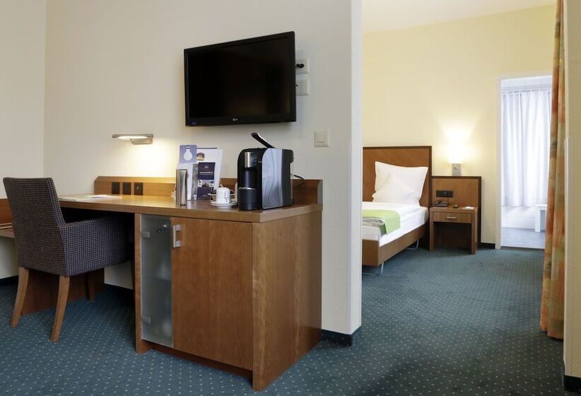 جناح جونيور, Best Western Plus Hotel Bahnhof