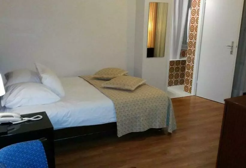Standard-huone, Century
