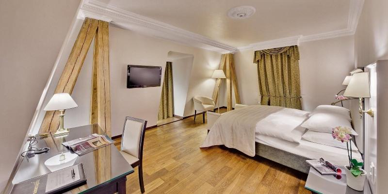 수피리어 룸 도시 전망, Grand Hotel Suisse Majestic, Autograph Collection