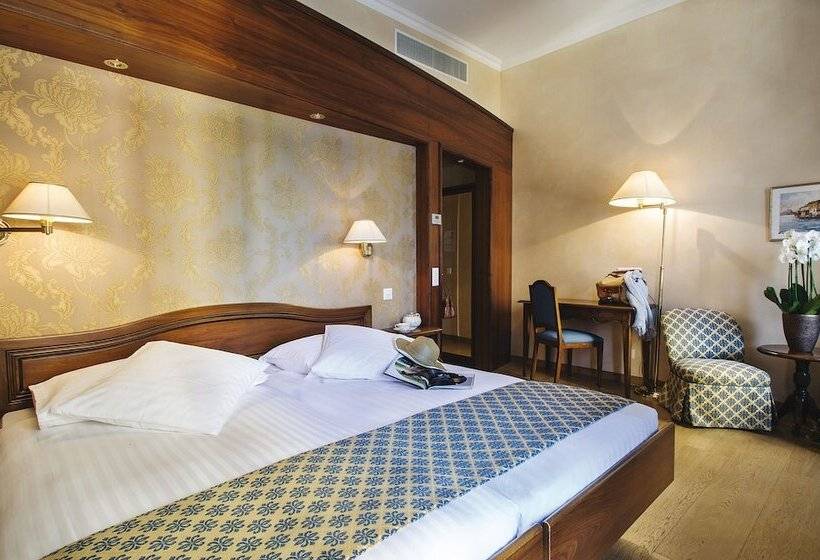 스탠다드 룸 호수 전망, International Au Lac Historic Lakeside