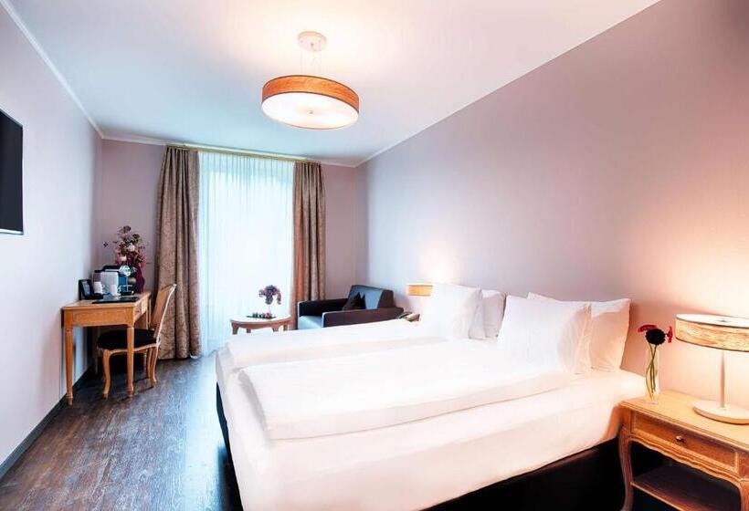 غرفة قياسية سرير كينج, Grand Hotel Beau Rivage Interlaken