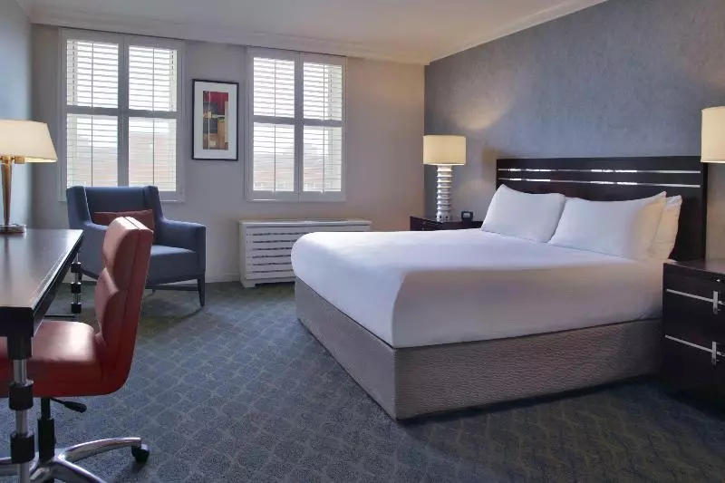 اتاق استاندارد با تخت بزرگ, Grand Hotel Beau Rivage Interlaken