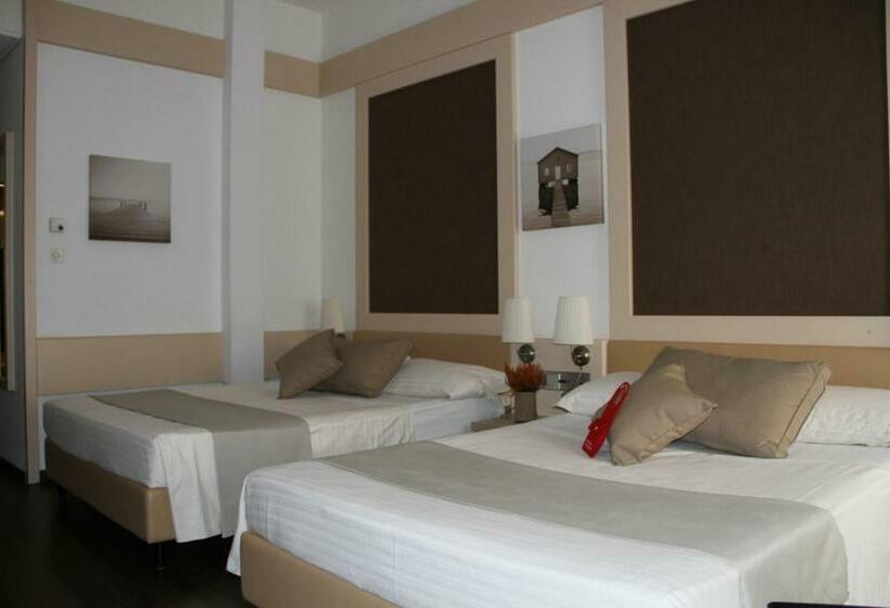Семейный Номер, Enjoy 1313ag Hotel Touring