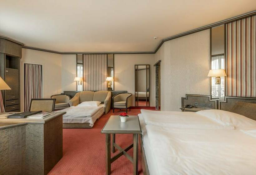 Quarto Triplo Estandar, Monopol Luzern