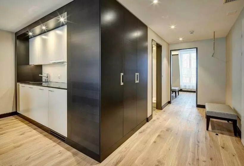 Suite Deluxe, Monopol Luzern