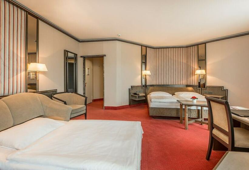 Quarto Quádruplo Estandar, Monopol Luzern