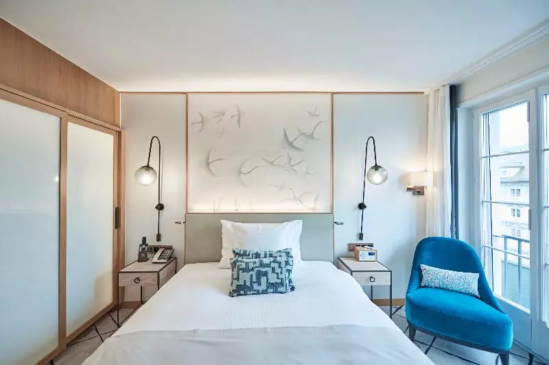 اتاق استاندارد با چشم‌انداز رودخانه, Storchen Zürich   Lifestyle Boutique