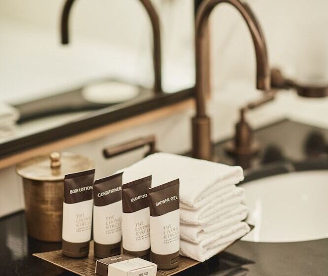 سوییت, Storchen Zürich   Lifestyle Boutique