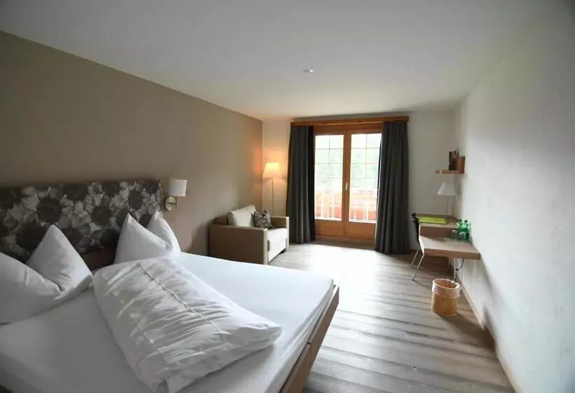 Standard-huone, Ucliva
