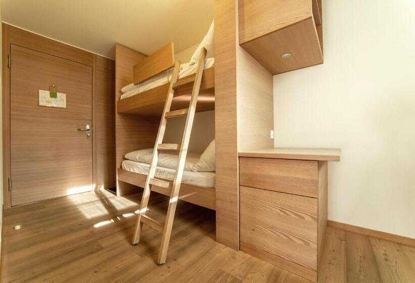 Family Suite, Ucliva