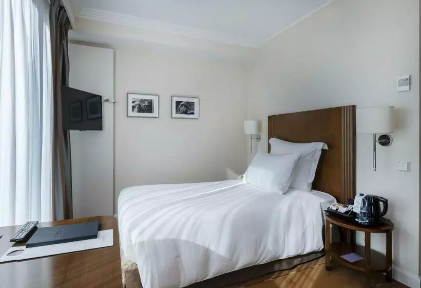 اتاق استاندارد یک نفره, Warwick Geneva