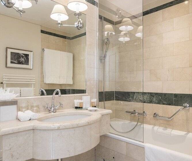 اتاق سوپریور, Warwick Geneva