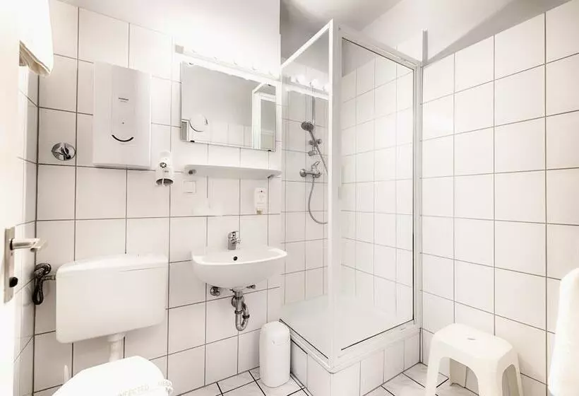 Quarto standart individual, Carolinenhof