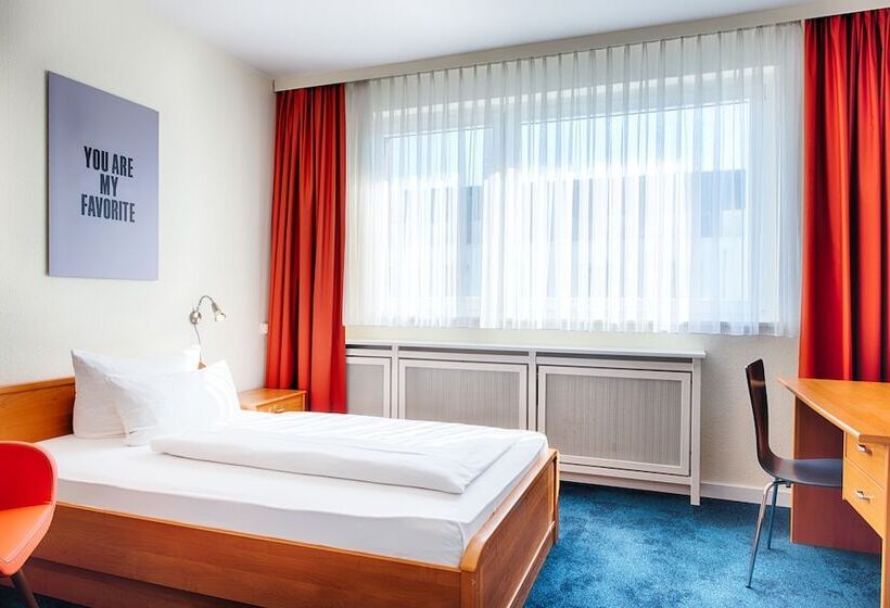 اتاق استاندارد یک نفره, Carolinenhof