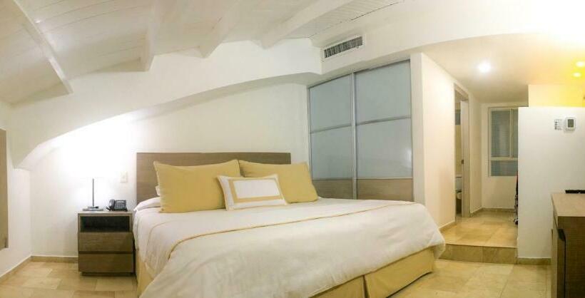 标准平房, Casablanca