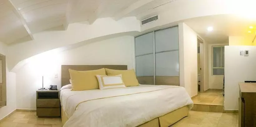 스탠다드 방갈로, Casablanca