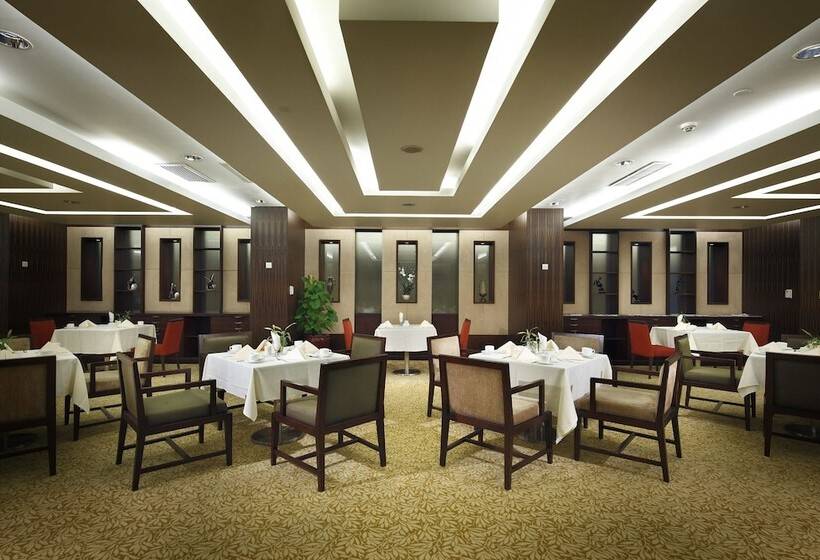 이그제큐티브 룸, Dong Fang Hotel Guangzhou
