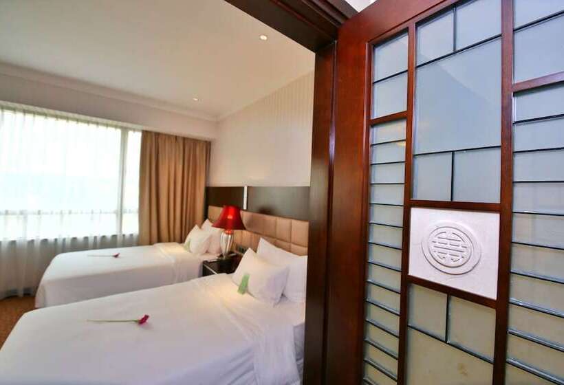Номер Deluxe, Dong Fang Hotel Guangzhou