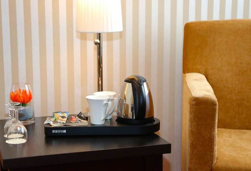 اتاق اکونومی, Herbst Berlin