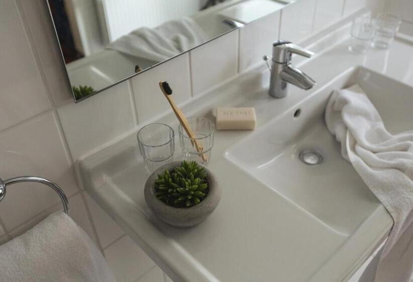 单人经济间, Holstenwall Hamburg Neustadt