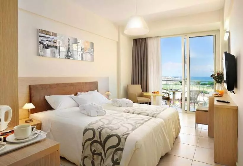 Habitació Estàndard Vista Mar Lateral, Pernera Beach